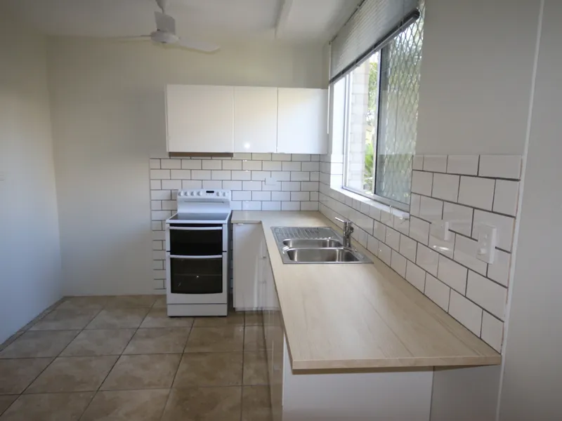 TOWNHOUSE IN GREAT LOCATION!!!