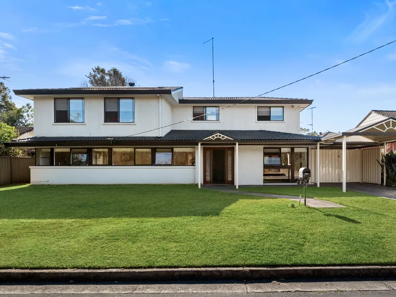 Immaculate Family Home In Fantastic Location!