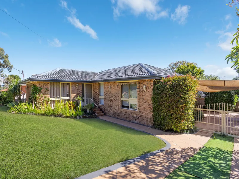 Single Level Gem – Conveniently Located
