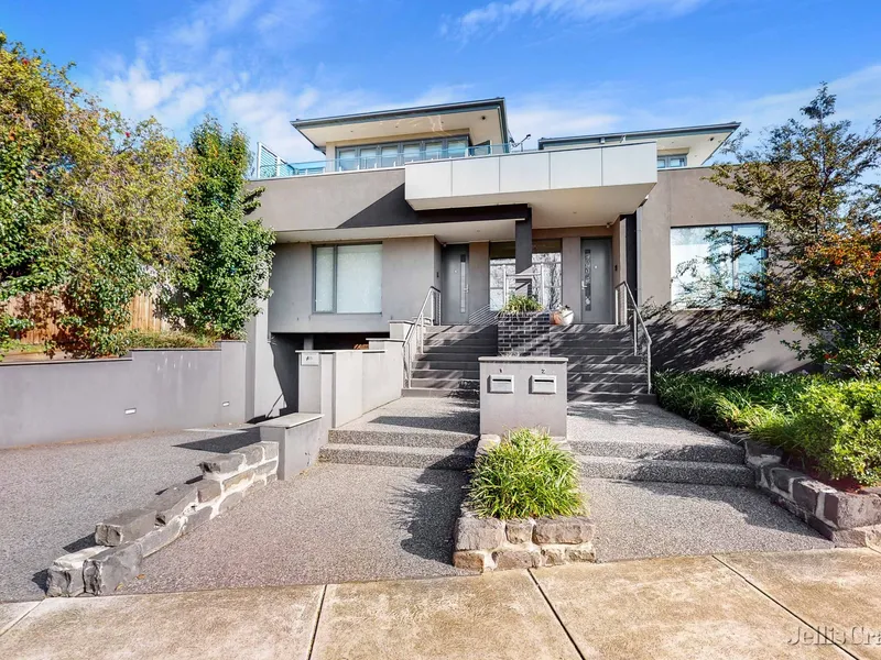 Upsized Townhouse With 3 Bedrooms PLUS Study