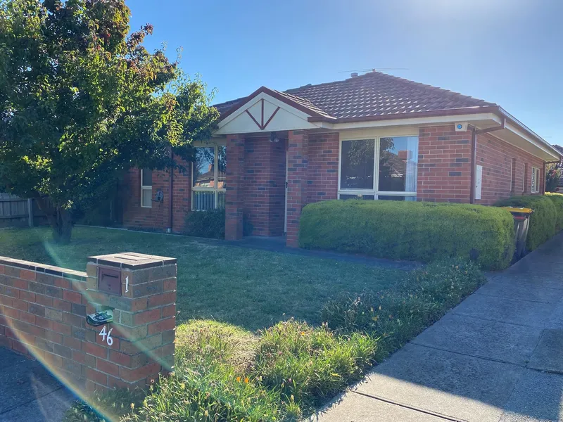 Ideally Located 4 Bedroom Single Level Townhouse!!