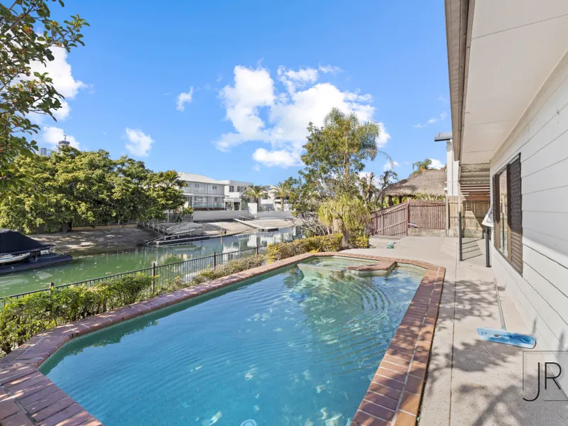 Refreshed waterfront home, only moments to the beach