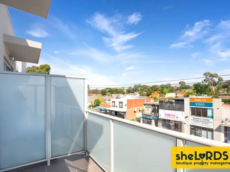 Two bedrooms, two balconies, too perfect!