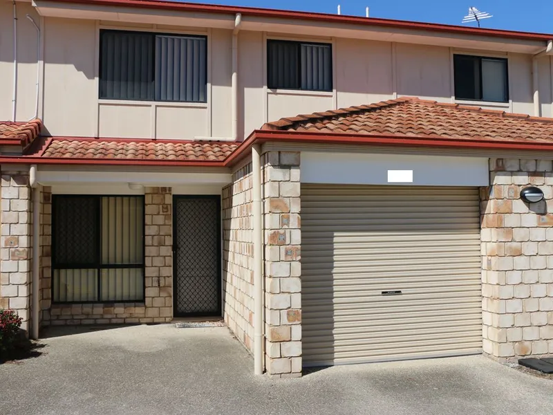 Call all first home buyers and astute investors, a great location townhouse for sale!