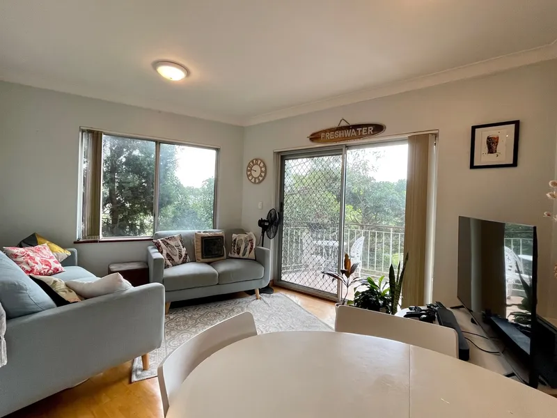 Sunny Freshwater 2 bed