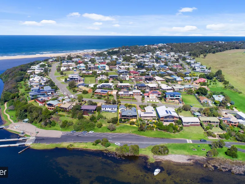 THE BEAUTY OF LAKE TYERS BEACH