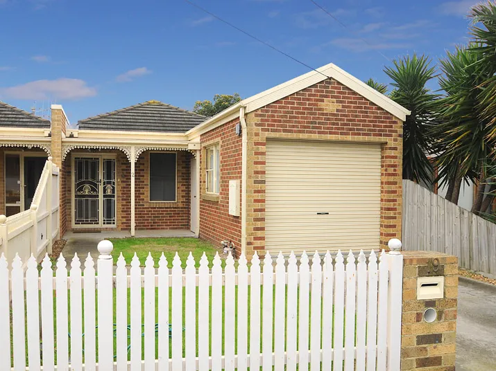 Bright and modern great value two-bedroom town-home