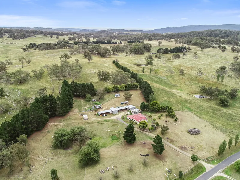 Productive small farm in the Beautiful Kybeyan Valley