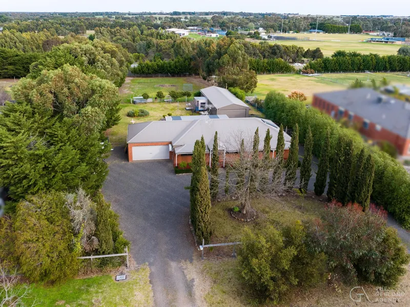 Great value acreage property on 3160sqm (approx.).