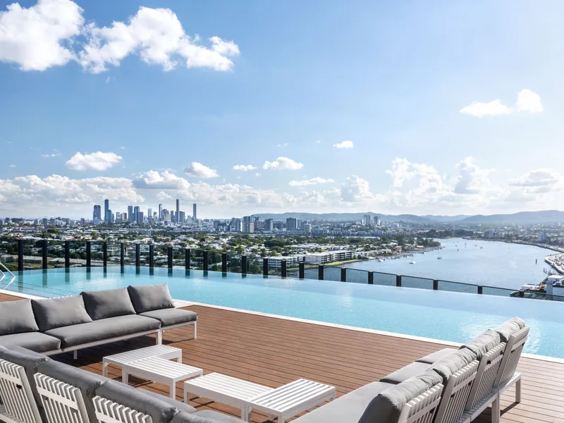 Large 1 Bed plus Multi Purpose Room