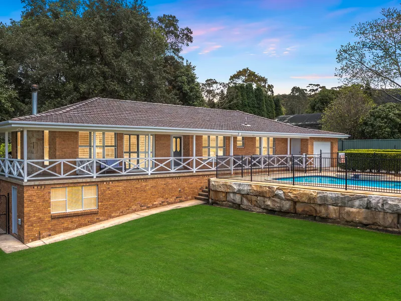 Pristine property on 2.5 sundrenched acres