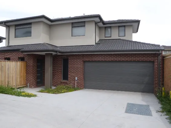 4 Bedroom 3 Bathroom Home in The Hottest Spot!