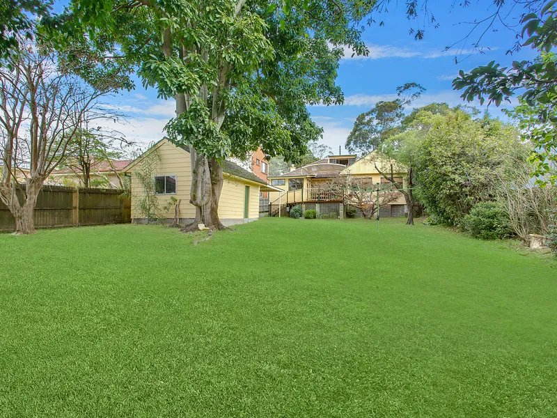 Cosy charm, huge block, rear to north