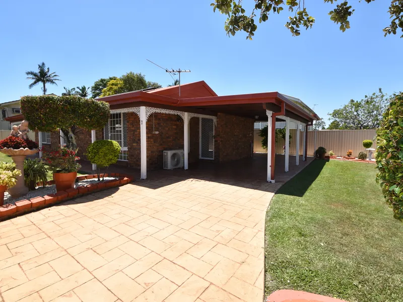 Cul De Sac Location - Immaculate Family Home