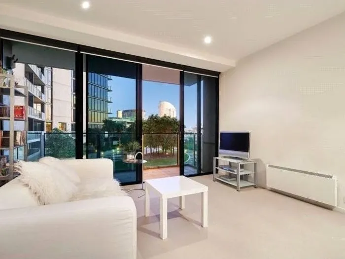 Executive Docklands Apartment