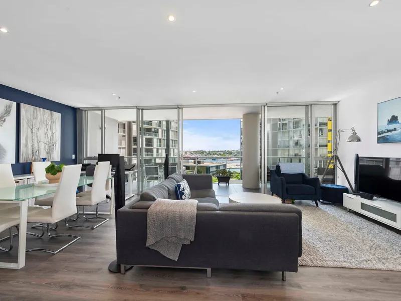Designer Space, Light and Stunning Water Views