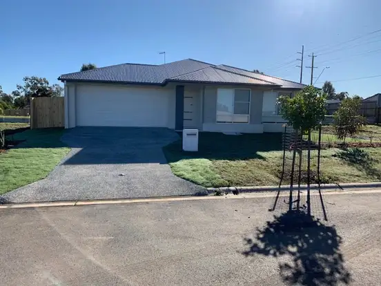 STYLISH 4 BEDROOM HOME!