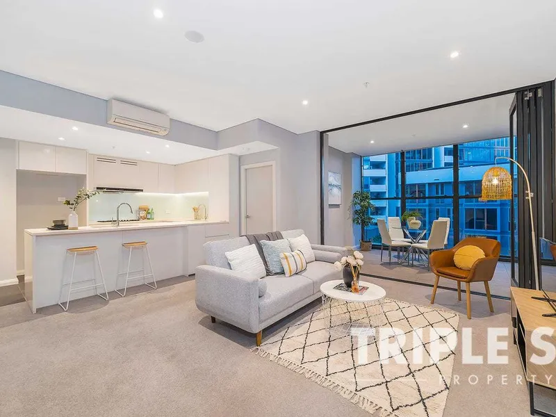 Unfurnished 1 Bedroom apartment| WINTER GARDEN | CLOSE TO TRANPORT|