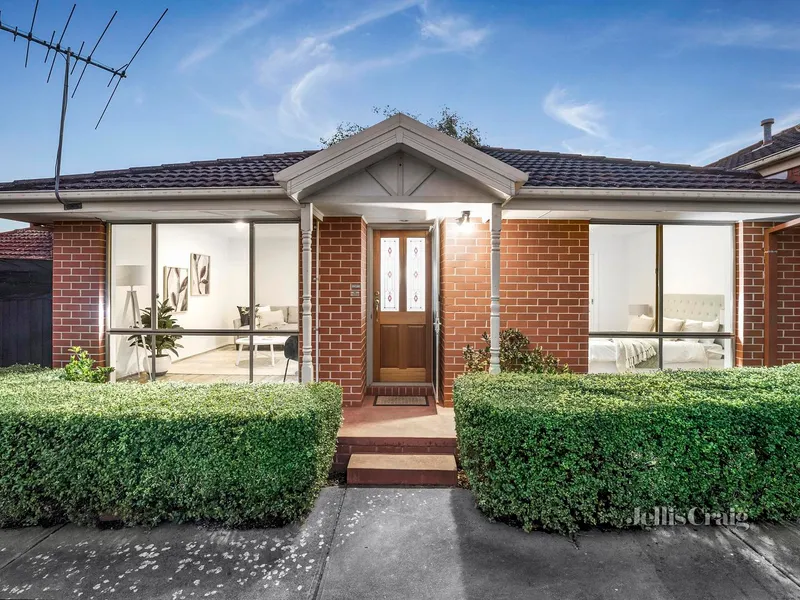 Beautifully maintained lifestyle unit in lifestyle location