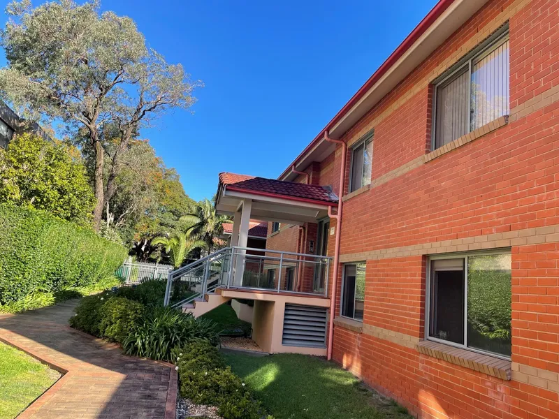Conveniently located 2 bedroom apartment
