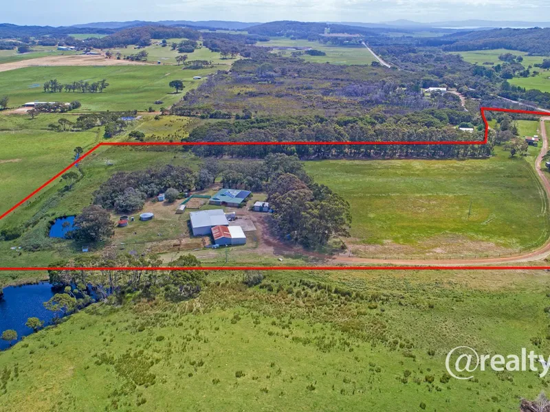 PICTURE PERFECT FARMING LAND WITH A SUPER SIZED 4 BEDROOM HOME