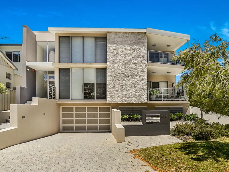 SERIOUSLY HOT PROPERTY