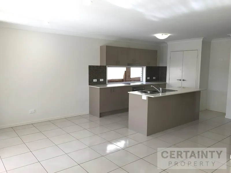 Beautiful Family Home in Yarribilla