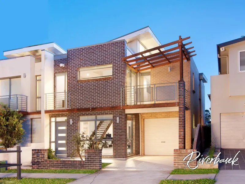 Elegant and Luxuriously Appointed