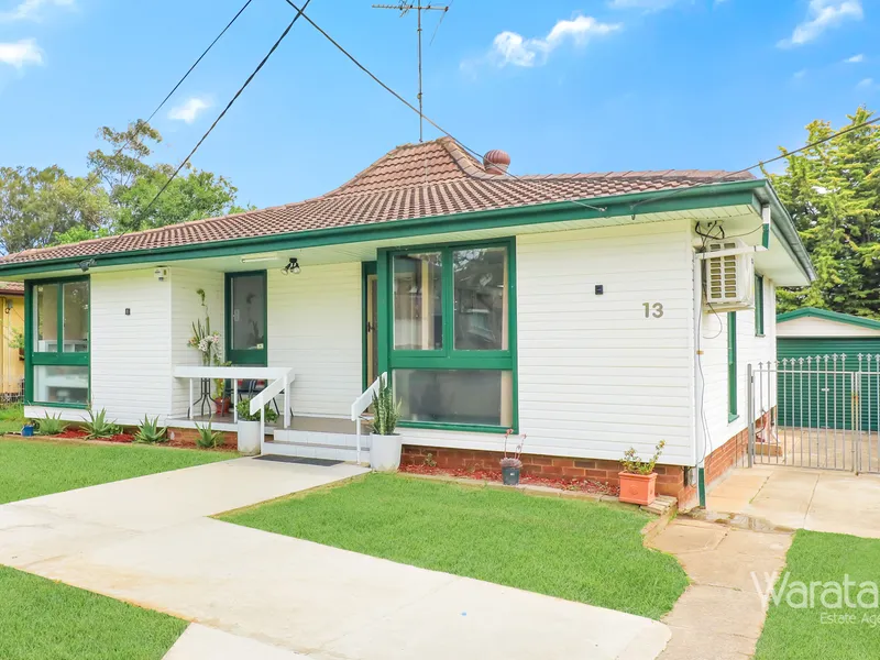 Granny Potential (STCA). GREAT LOCATION!!