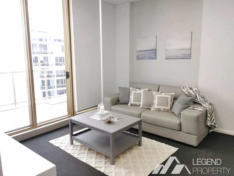 Over sized 1 bedroom + Study total 87 sqm