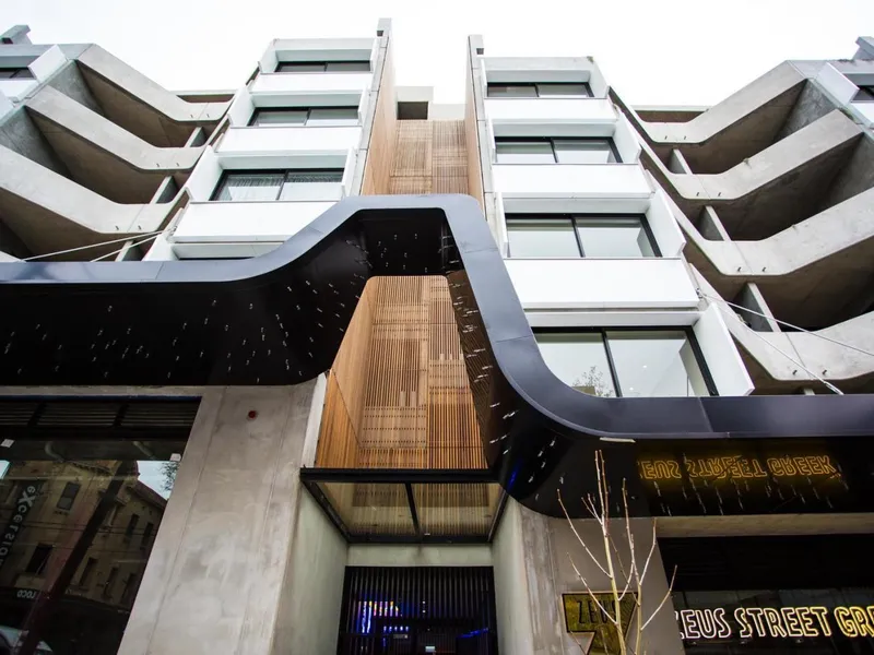 Foveaux - Stunning Two Bedroom Apartment with car space
