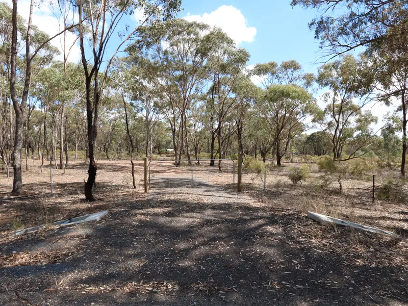 BUSH BLOCK - HANDY LOCATION