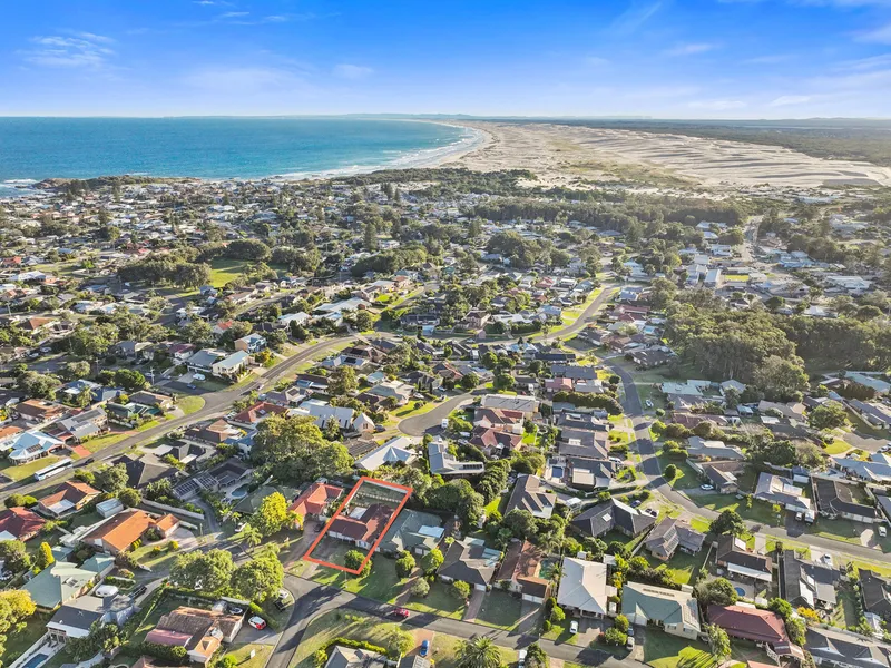 Coastal Retreat in Anna Bay