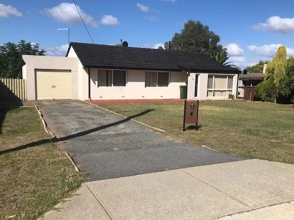 Well Located, 3 Bed 1 Bath Family Home - Close to Amenities and Transport