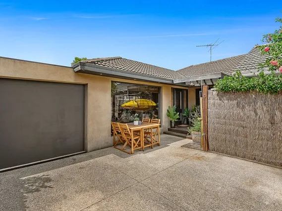 Z. - You deserve this Coastal Lifestyle - Z.