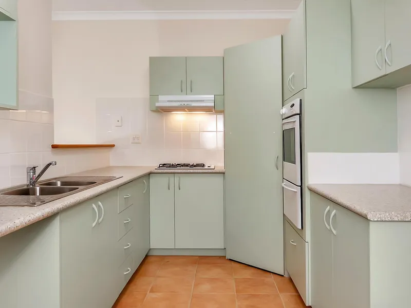 Secluded Location.---- viewing by appointment 23rd Dec 2020 - 5h Jan 2021             