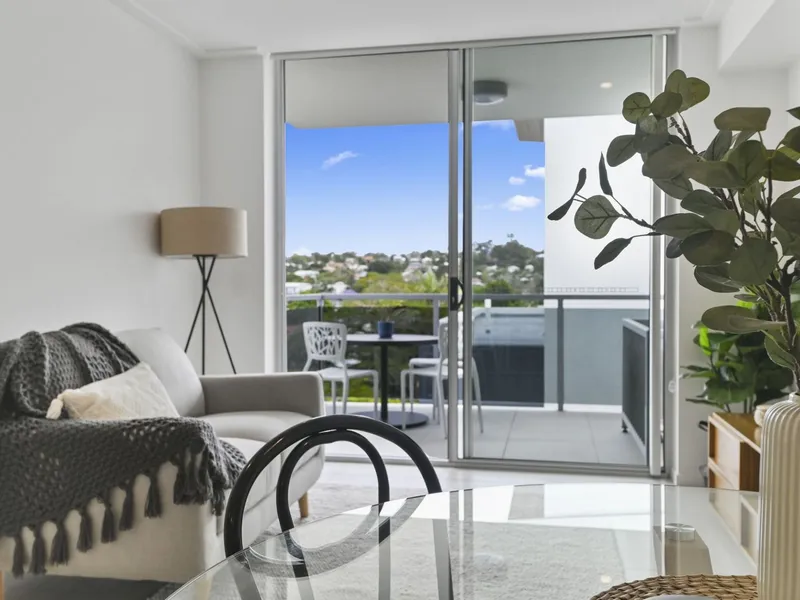 Unbeatable Location; Everything In Walking Distance!