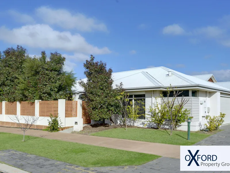 SUPERBLY LOCATED OVERLOOKING PARKLANDS.