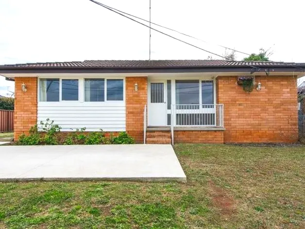 LOVELY FAMILY HOME