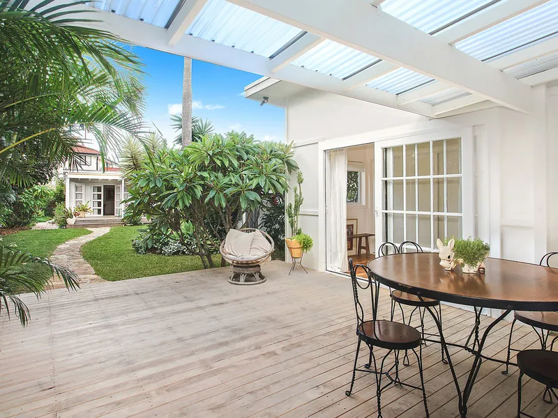 Situated in the heart of the quiet coastal town of Booker Bay