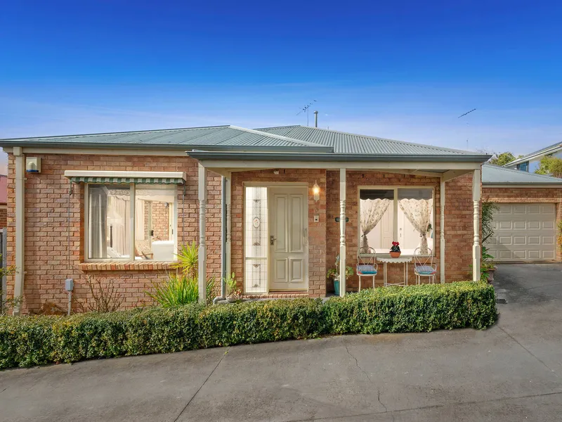 Quality Lifestyle Home in Idyllic Location!