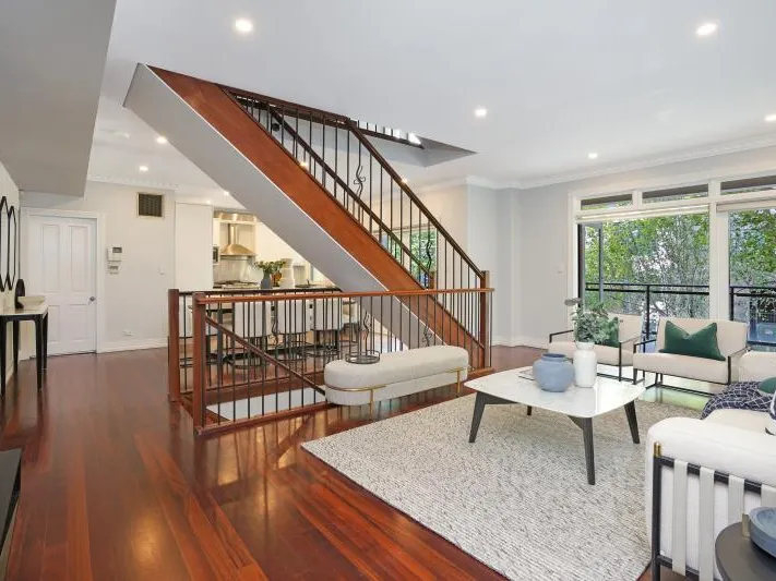 Grand Residence in Pyrmont’s Prime Location!
