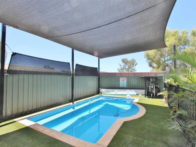 Fully Secure 1-Bedroom Unit with Pool Access