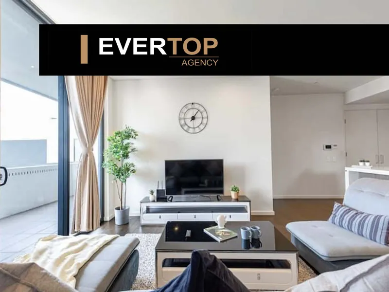 Top floor, Spacious 3 Bedroom Apartment - The Best in the Esprit Complex