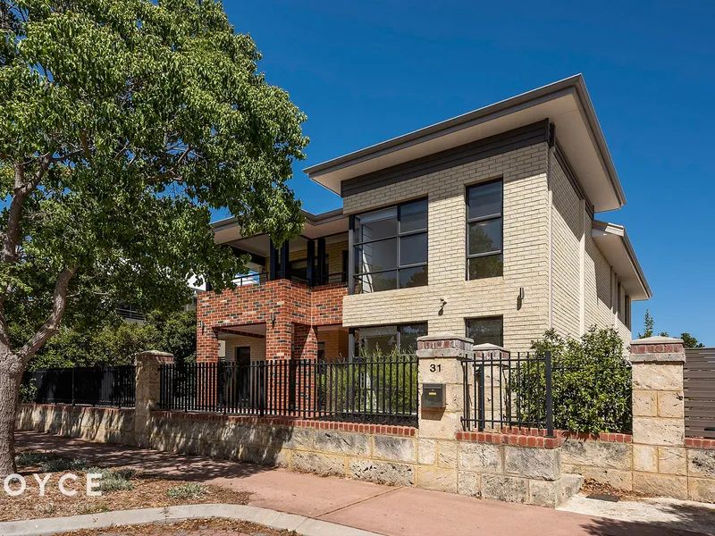 OPEN TO VIEW SUN 19 MAR 3.30PM