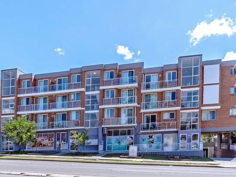 2 BEDROOM MODERN APARTMENT