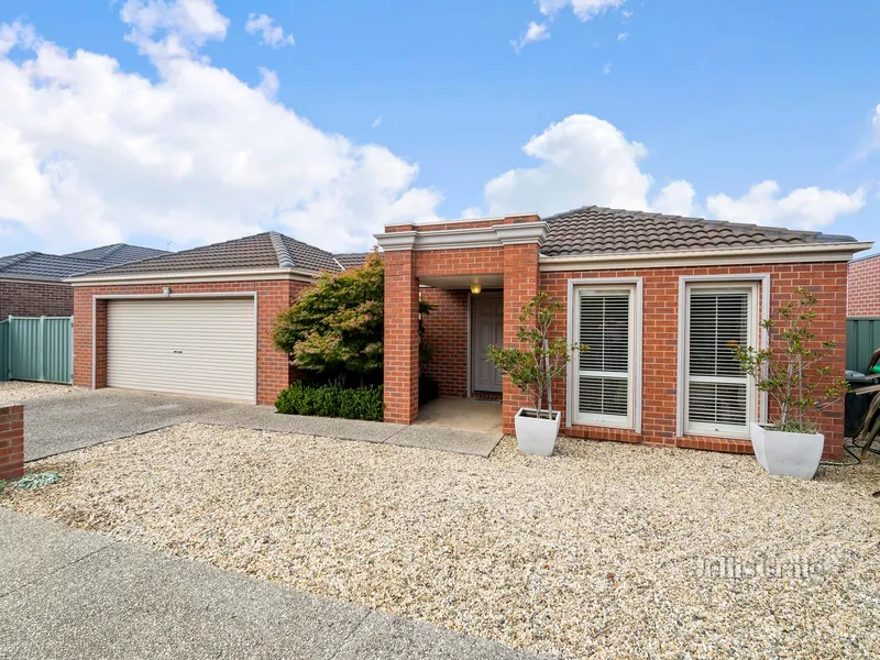 Location, location, direct access to the great outdoors and space!