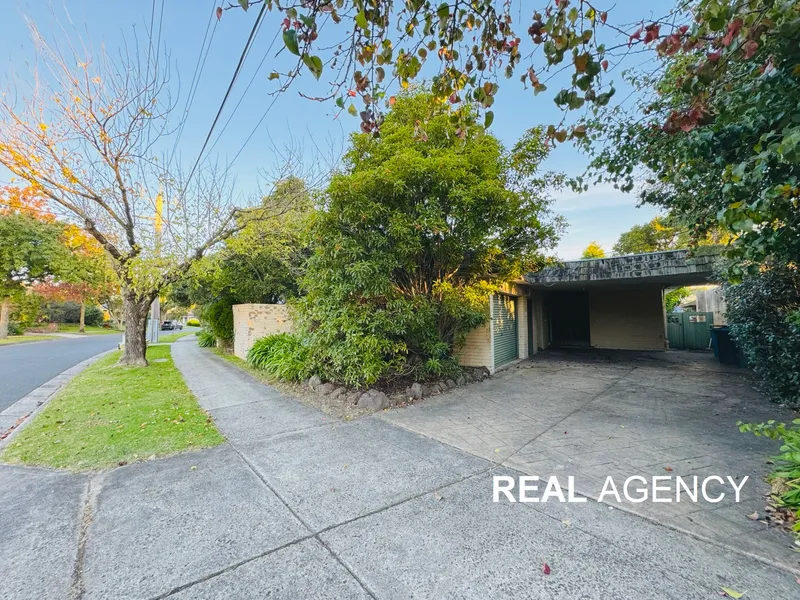 $600/w 5 Bed 3 Bath 2 Ensuite 3 WC Home Prime Location