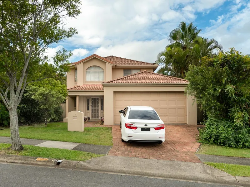 Perfect Two Levels House For Families - Central Location