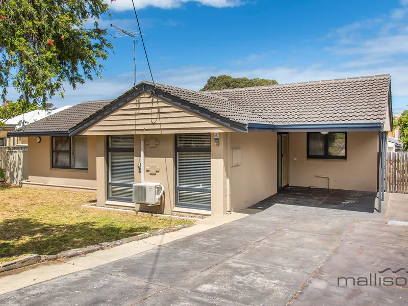 CLOSE TO PHOENIX SHOPPING CENTRE